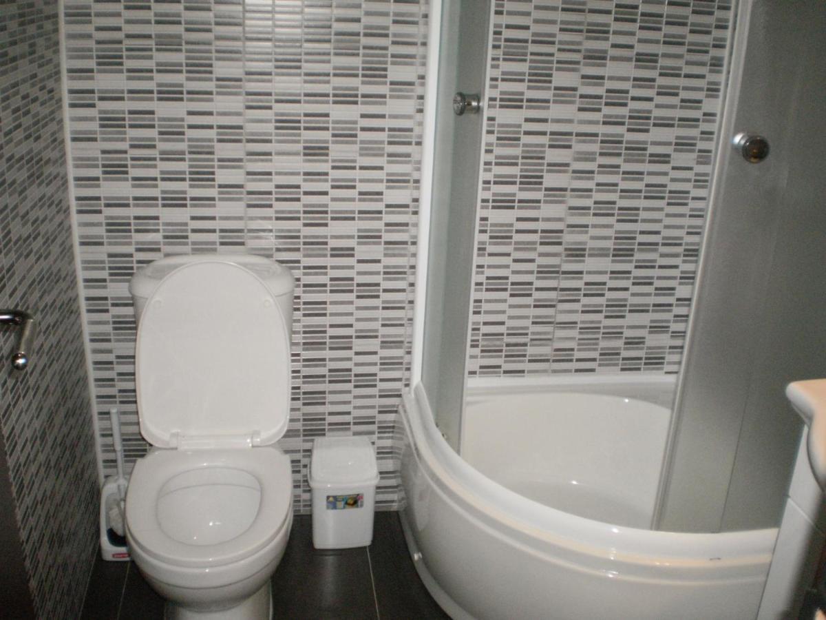 Garni Hotel Kaca Kragujevac Kamer foto